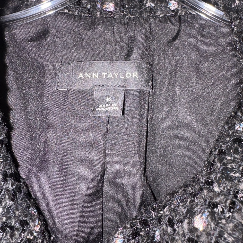 NWOT! Ann Taylor Black & Metallic Tweed Blazer - Picture 2 of 10